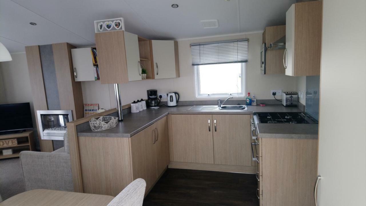 Bude Caravan Caromax - Families And Couples Only Εξωτερικό φωτογραφία